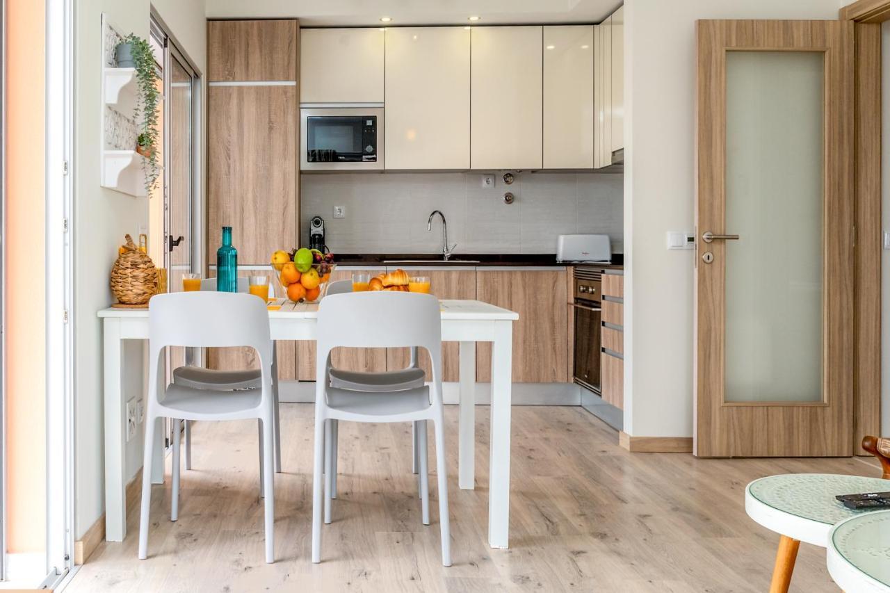 Sunny Brand New 2-Bedroom Apt - 500M From Praia Da Rocha With Ac And Pool! Portimao Exterior photo
