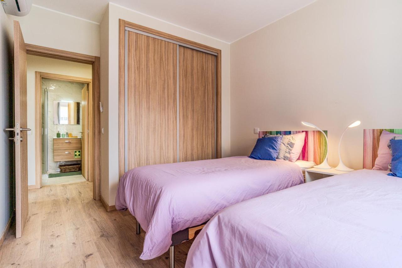 Sunny Brand New 2-Bedroom Apt - 500M From Praia Da Rocha With Ac And Pool! Portimao Exterior photo