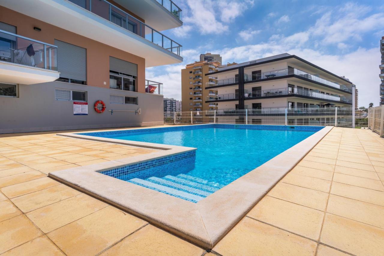 Sunny Brand New 2-Bedroom Apt - 500M From Praia Da Rocha With Ac And Pool! Portimao Exterior photo